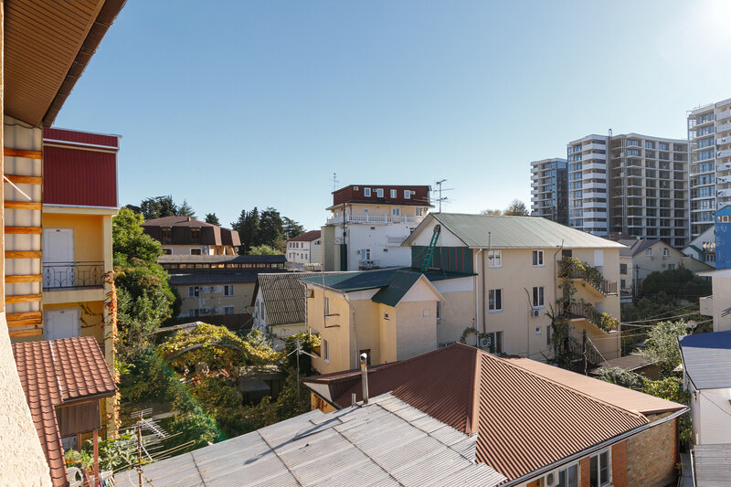 Стандартный 3-местный DBL (4 этаж, с балконом)