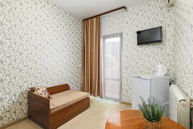 Стандартный 3-местный (TWIN, с балконом)