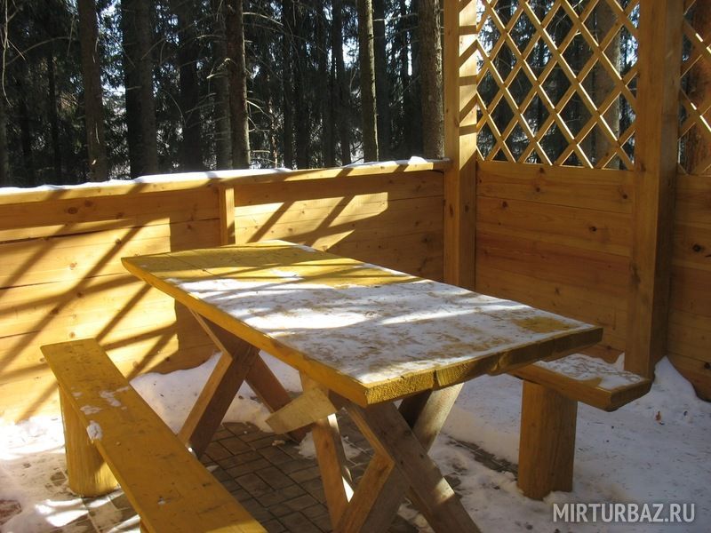 Беседка возле бани