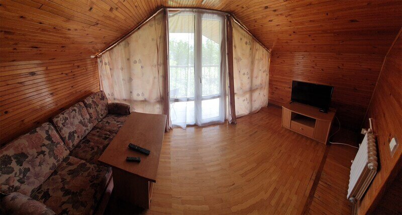 Люкс 3-местный (с террасой)