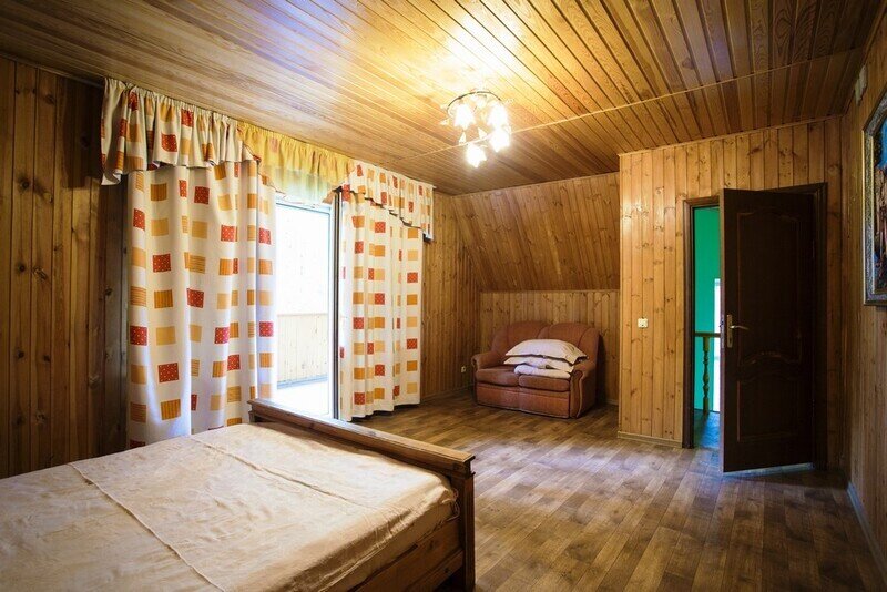 Коттедж 7-местный 3-комнатный (№2)