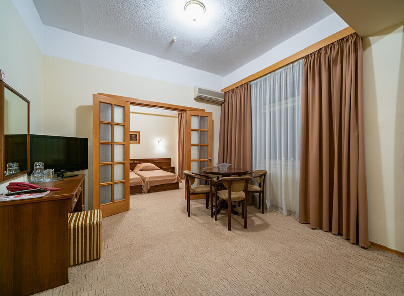 люкс 2-комнатный  (2)