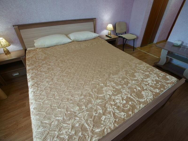 Улучшенный 2-местный (вид на степь), корпус Морской