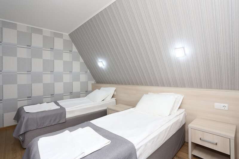 1 категория 2-комнатный (в коттедже)