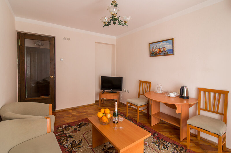 Люкс 2-местный 2-комнатный корпус № 1