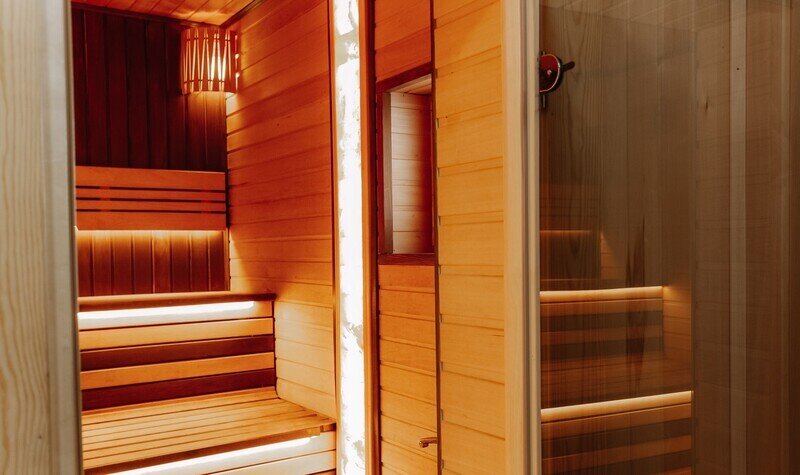 Коттедж с баней