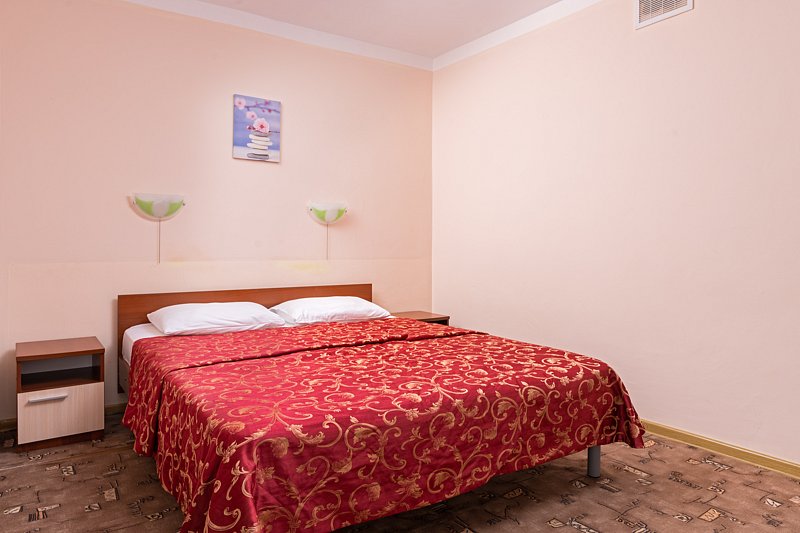 Стандартный 3-местный 2-комнатный (корпус № 2, 3)