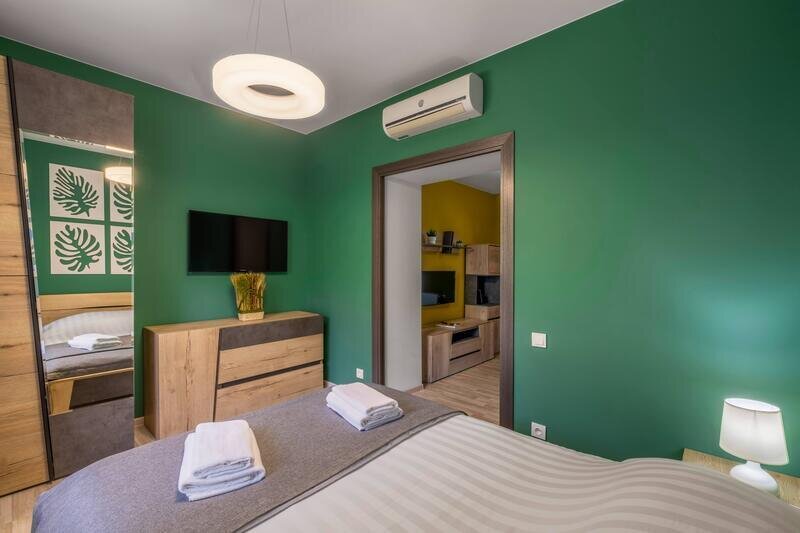 Апартаменты Делюкс 3-местные 2-комнатные №12