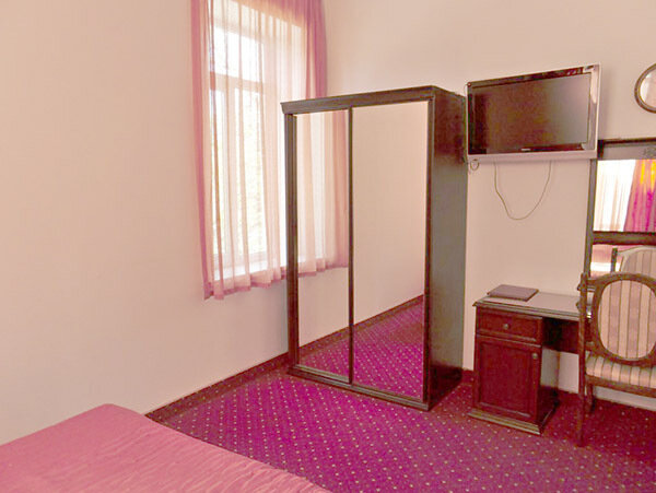 Люкс Мини-Люкс в корп.А (№6,13,14) - двуспальная кровать