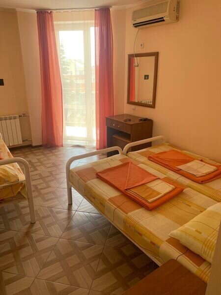 Стандартный 3-местный (с балконом)