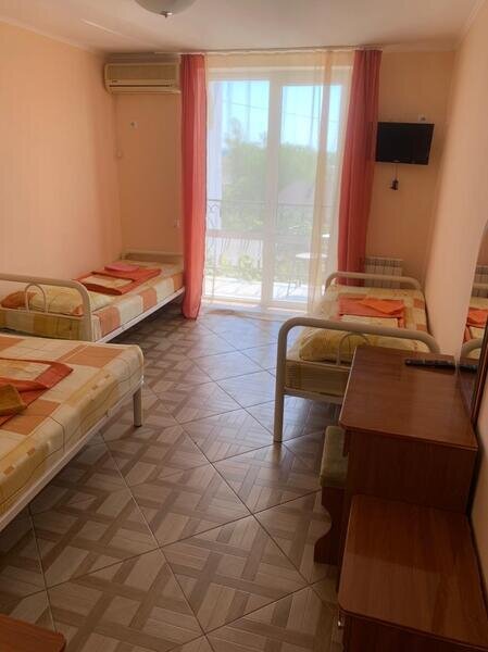 Стандартный 3-местный (с балконом)