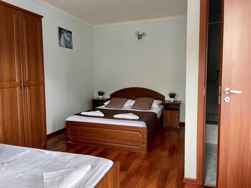 Стандартный 3-местный (с общим балконом)