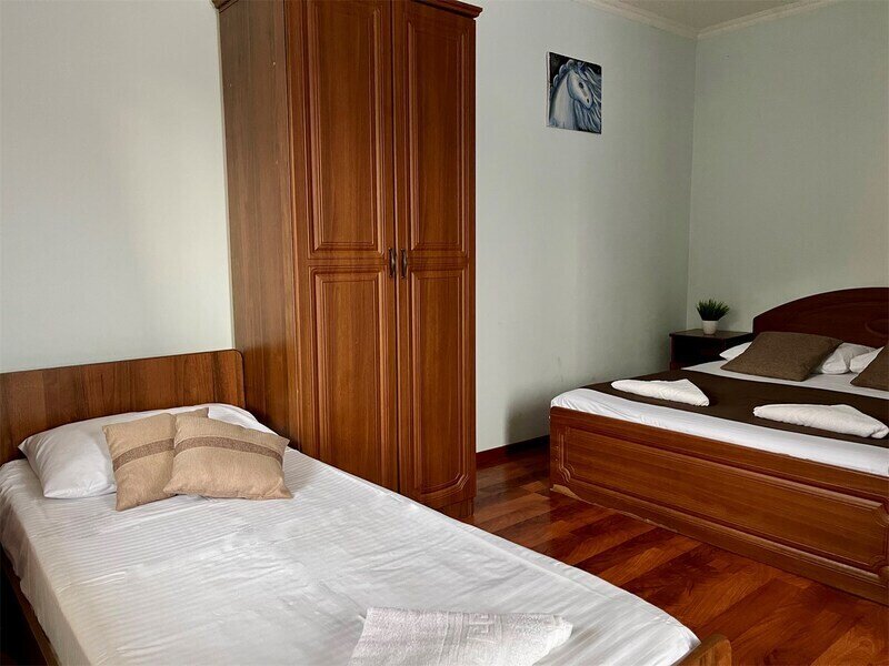 Стандартный 3-местный (с общим балконом)