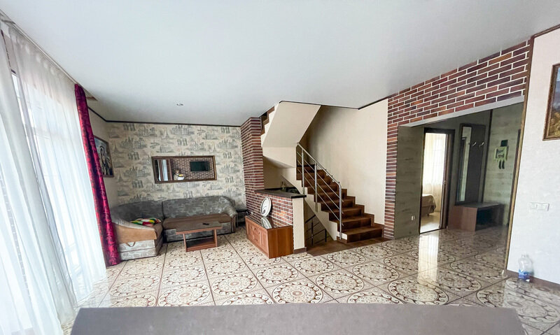 Коттедж 8-местный 2-этажный