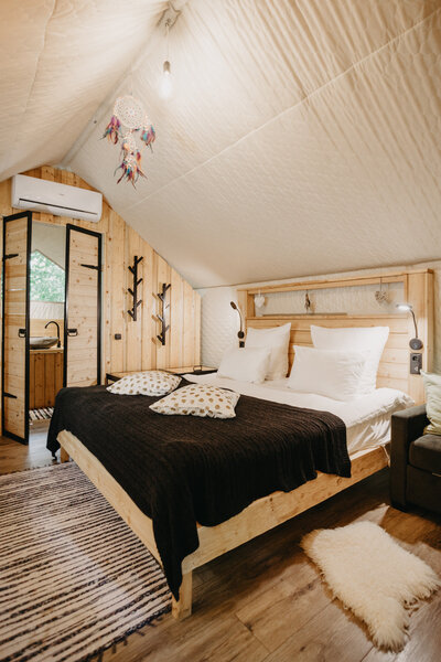 Сюит 2-местный 2-комнатный