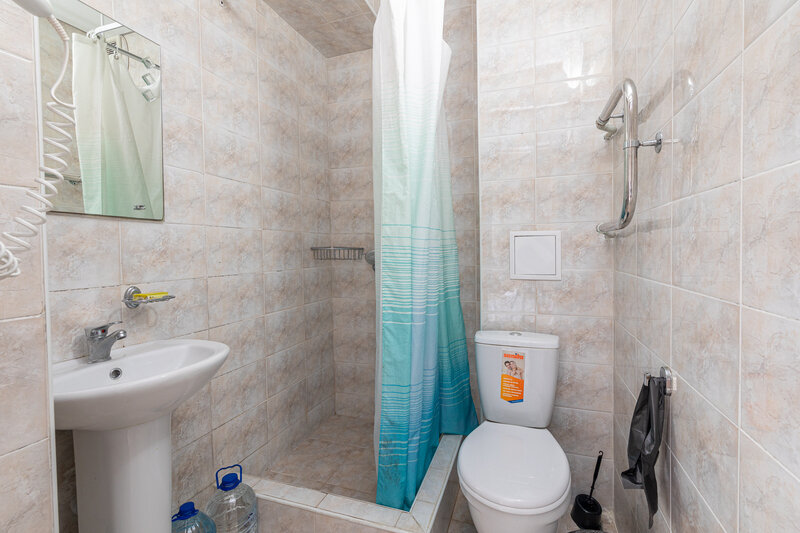 Стандартный 2-местный 1 категории (с ремонтом, с балконом) Золотое руно