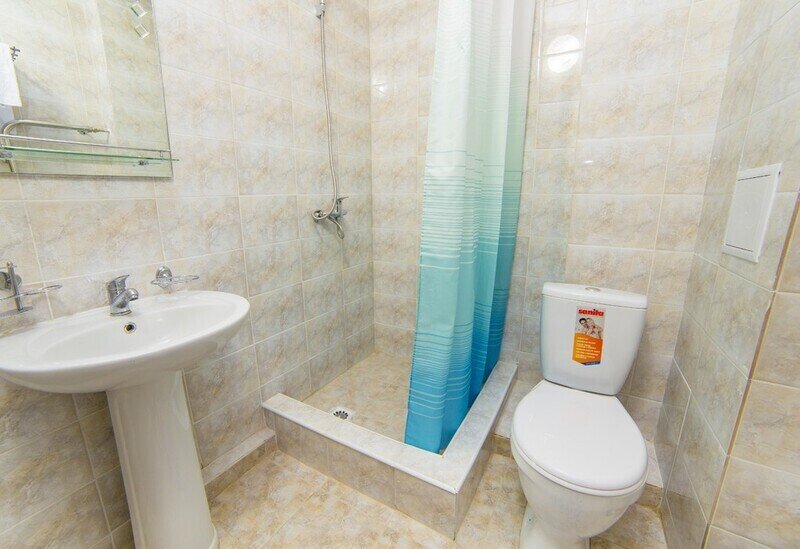 Стандартный 2-местный 1-й категории (с ремонтом, балкон)