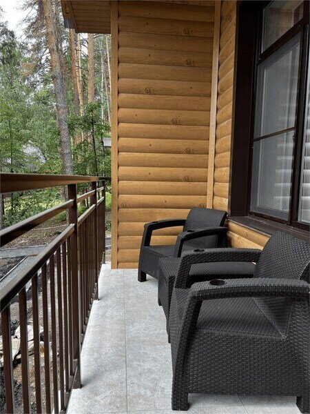 Дача №11 (комнаты 1, 3)