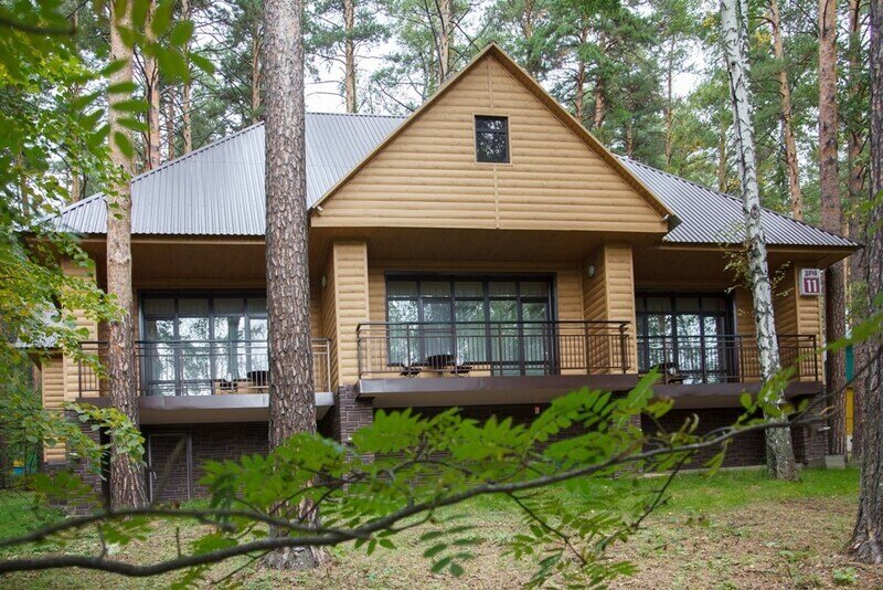 Дача №11 (комнаты 1, 3)