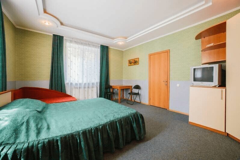 Дача №17 (комнаты 1, 4)