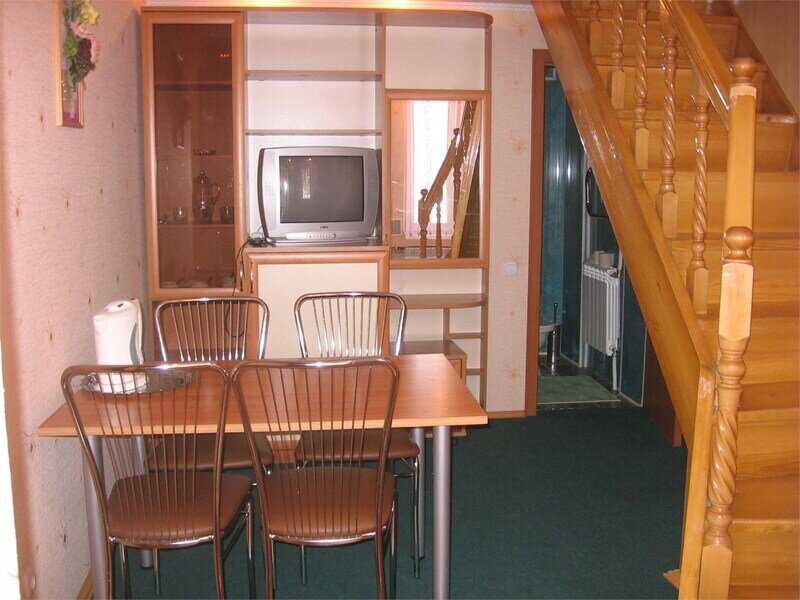 Дача №5 (комнаты 3, 6)