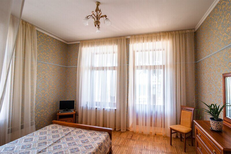 Люкс 2-местный 2-комнатный (с большой верандой, вид на море)