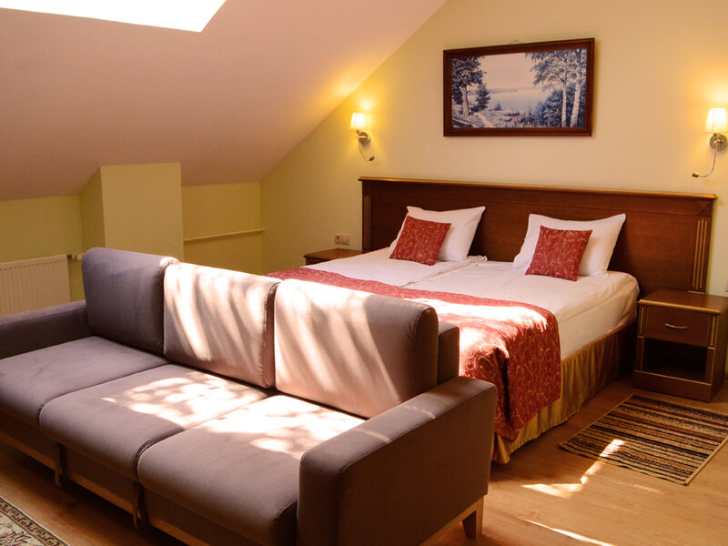 Джуниор Сюит 2-местный (мансардный, корпус №6)