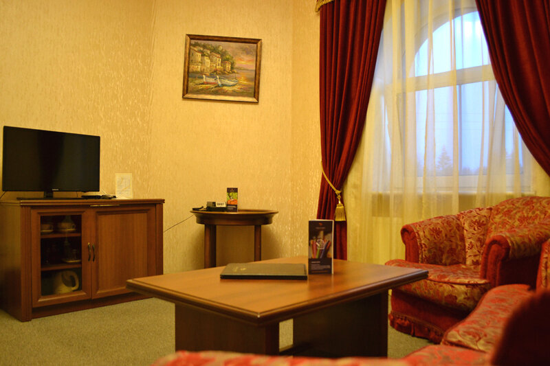 Люкс 3-местный 3-комнатный (семейный)