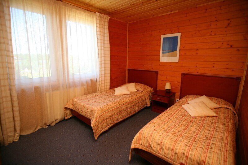 Коттедж 6-местный (с плитой)