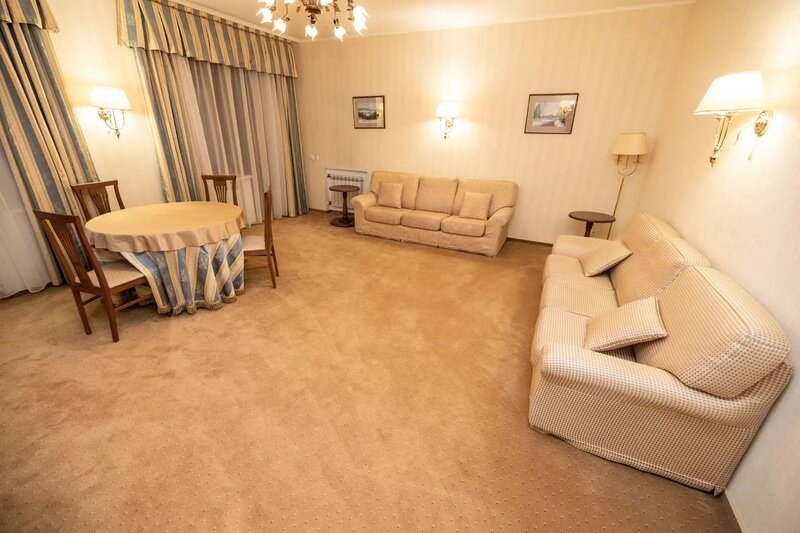 Люкс 3-местный (корпус 6) полный