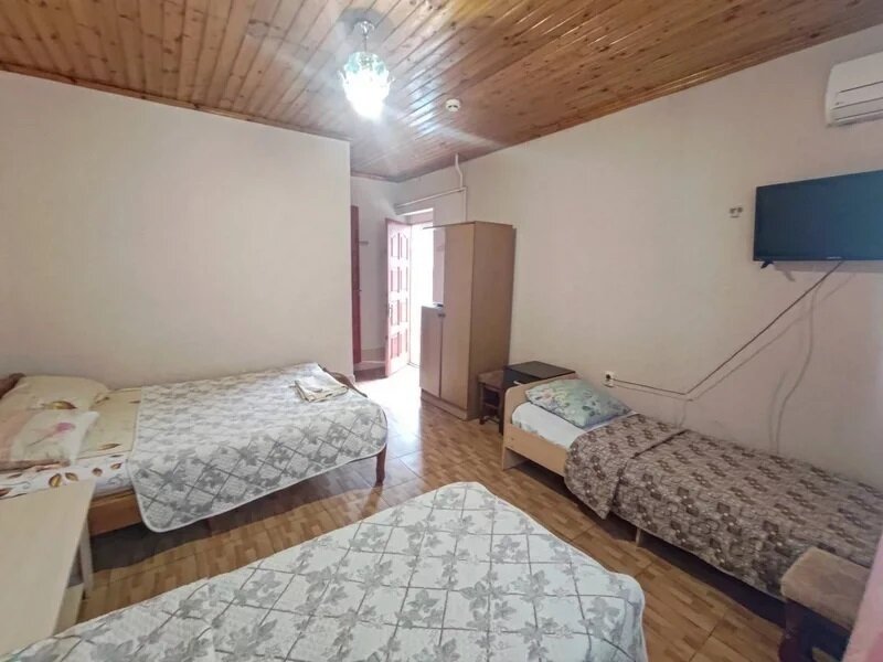 Стандартный 4-местный 1-комнатный