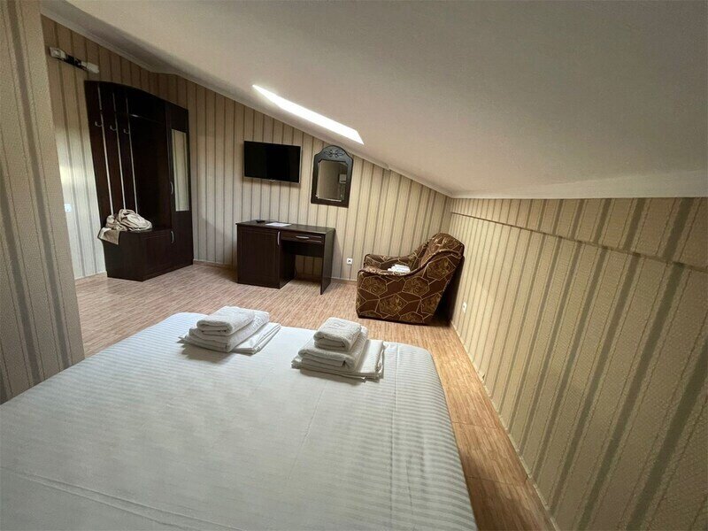 Стандартный Мансардный 3-местный 1-комнатный