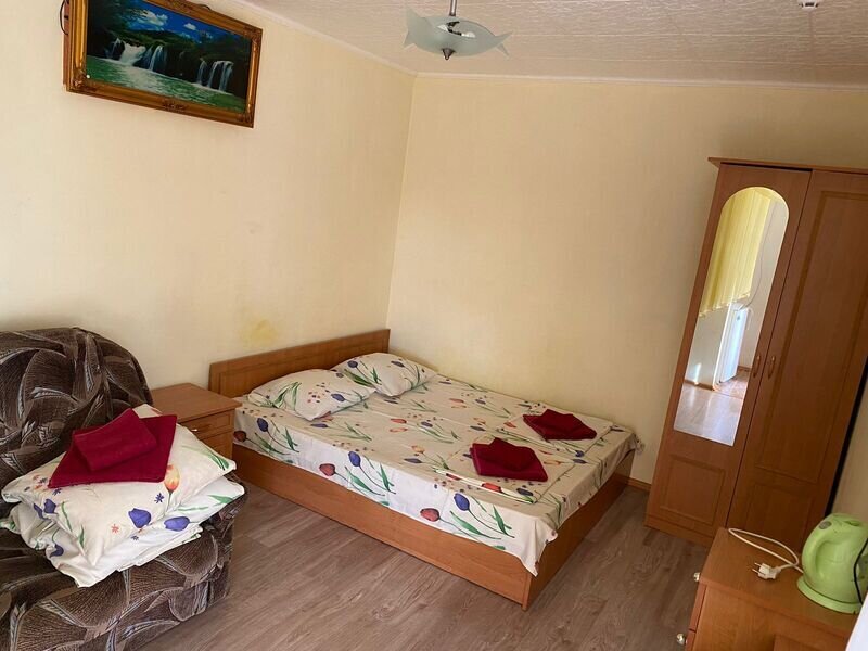 Стандартный 3-местный 1-комнатный (с кондиционером)