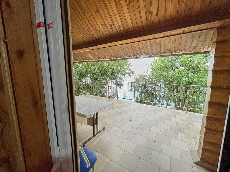 Бунгало 12-местный 5-комнатный с видом на море