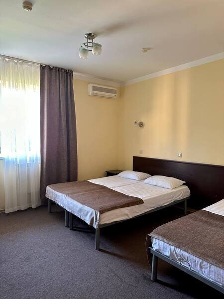 Стандартный 3-местный (TWIN, без балкона, 1 этаж)