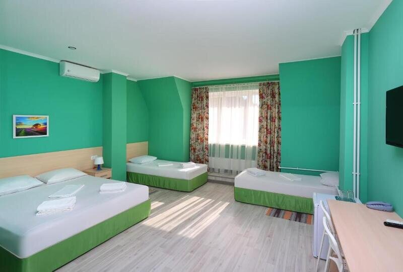 Стандартный 4-местный 1-комнатный плюс