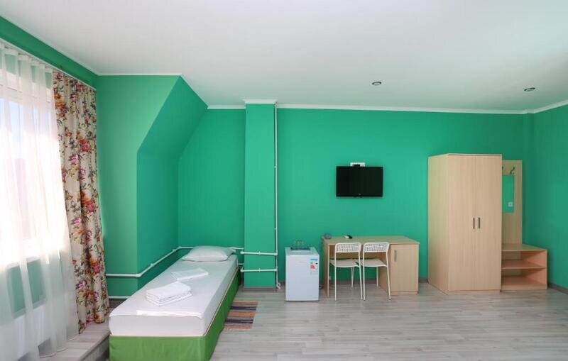 Стандартный 4-местный 1-комнатный плюс