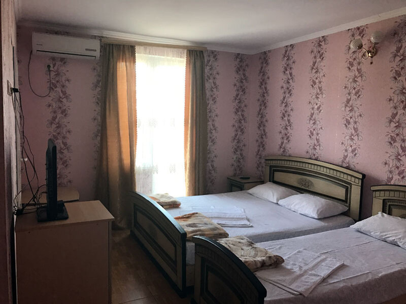 «Золотой Песок» гостевой дом, 3-х местный номер_4