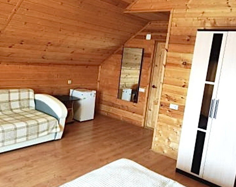 «Золотой Песок» гостевой дом, 5-ти местный номер_9