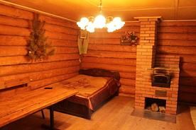 Деревянный дом, База отдыха Русские просторы, Коршуны