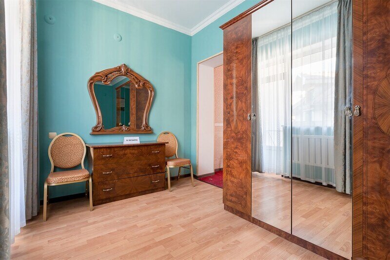 Семейный 6-местный 2-комнатный 3 этаж