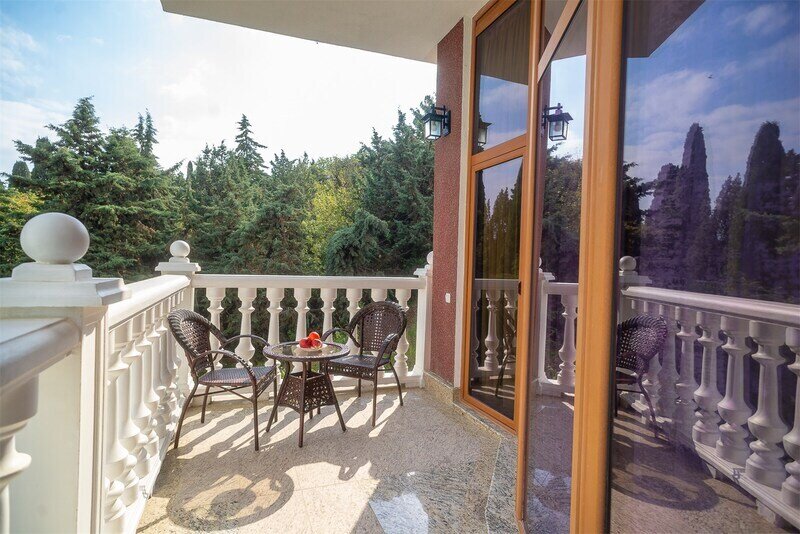 Летний 3-местный (корпус В)