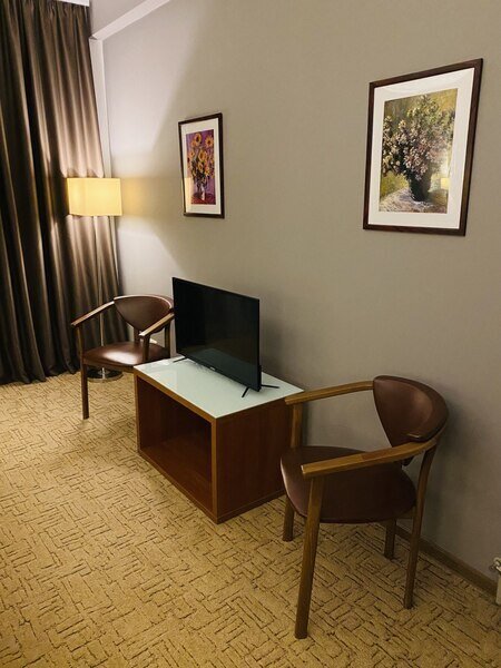 Люкс 4-местный 2-комнатный (2 спальни)