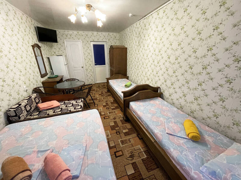 Комфорт Семейный 4-местный (с балконом)