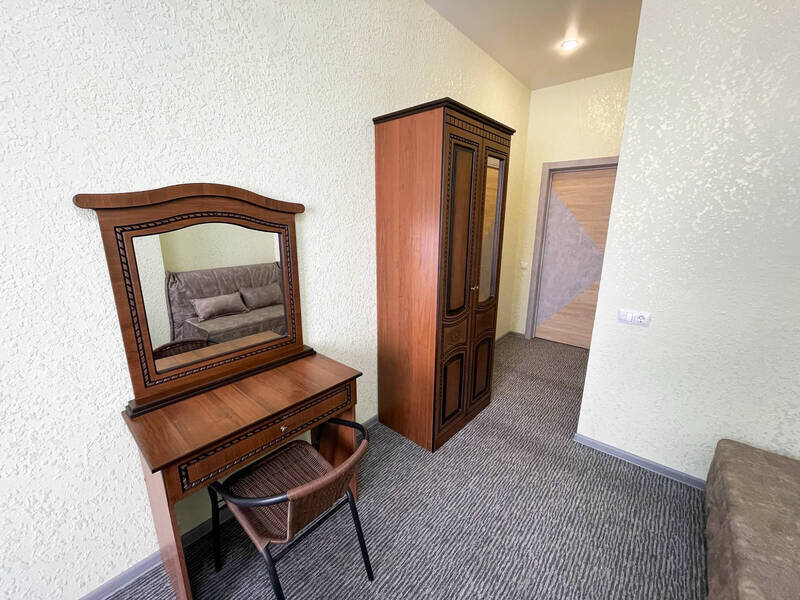 Люкс 3-местный (с балконом)