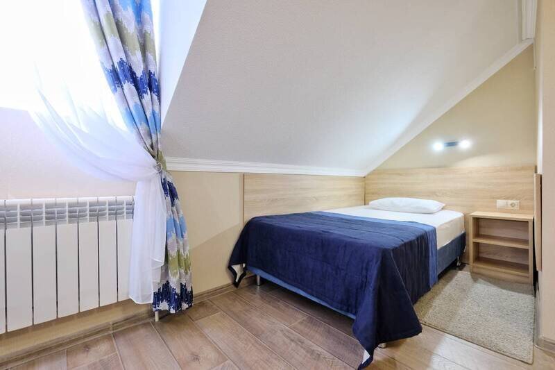 Стандартный 3-местный 1-комнатный (2 этаж)