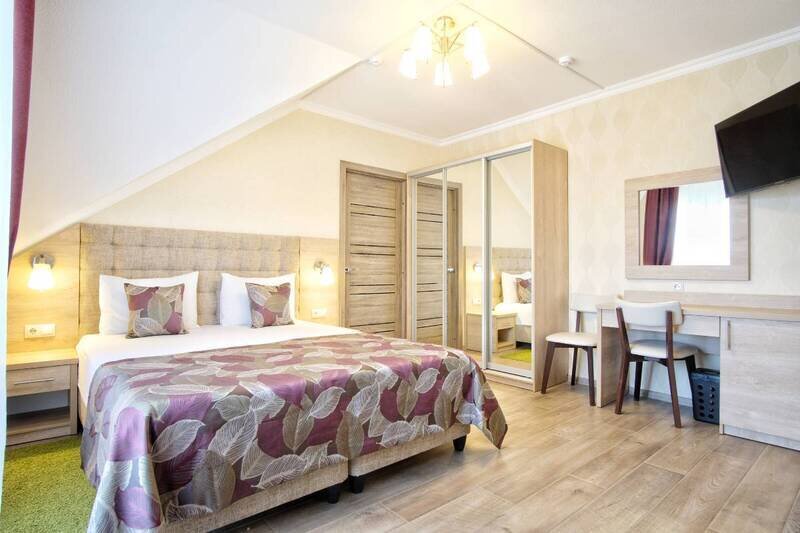 Стандартный 4-местный (Улучшенный, 2 этаж)