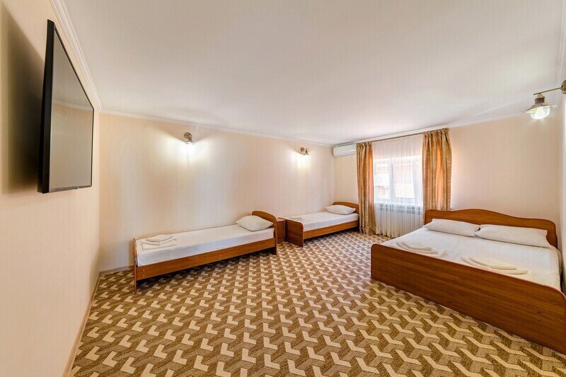 Стандартный 4-местный 1-комнатный