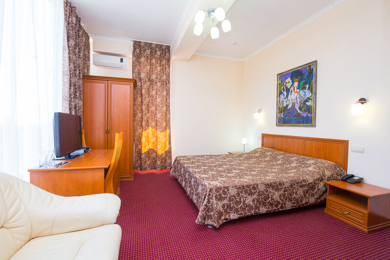 Люкс 4-местный 2-комнатный