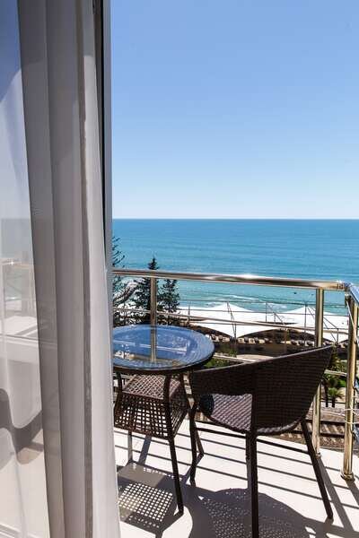 Люкс 3-местный (с балконом, вид на море)